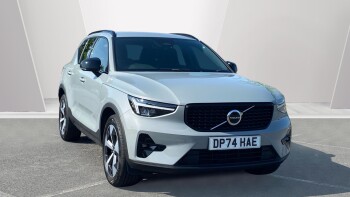 Volvo XC40 2.0 B4P Plus Dark 5dr Auto Petrol Estate